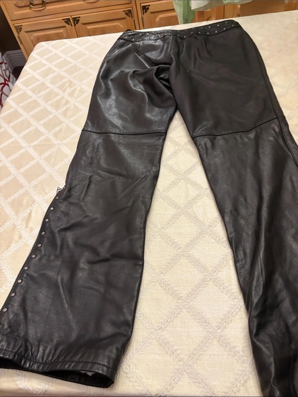 Ladies Vintage Harley Davidson heavy leather riding pants